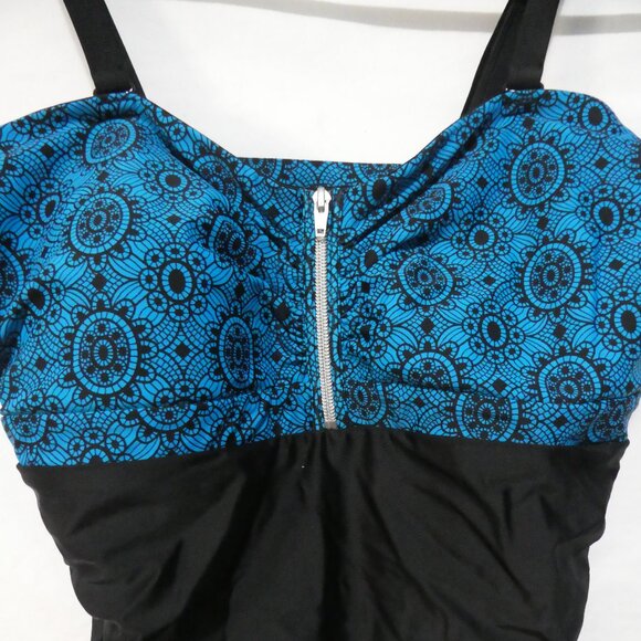 Unbranded | P2P 17.5 inches measured | Blue Patterned Black One Piece Swimsuit - Picture 4 of 14